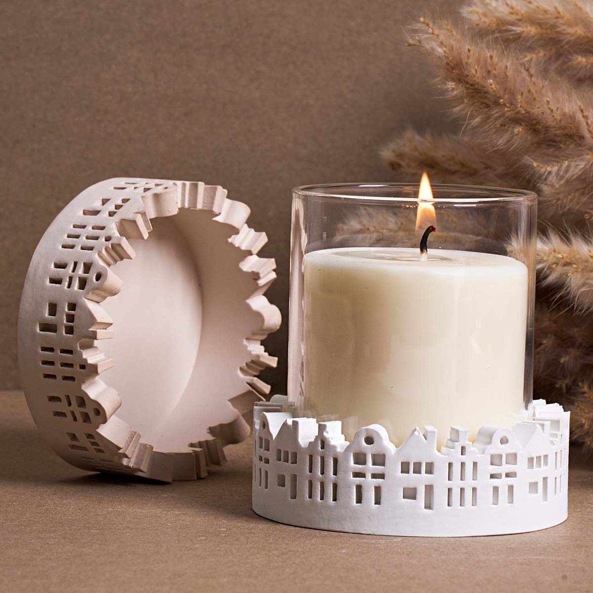 Hollow Round House Candle Hold - Kraft Box Candle recension och pris